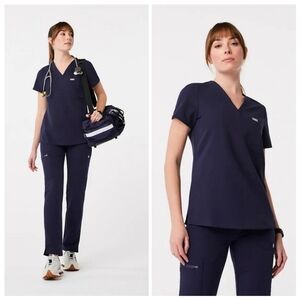 FIGS Catarina Scrub Top Navy Sz XS Healthcare Nurse Workwear Normcore